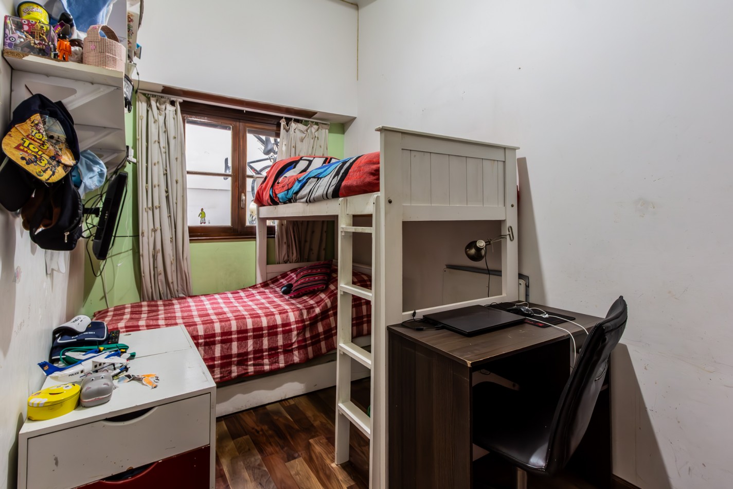 Departamento tres amb con patio- APTO CREDITO