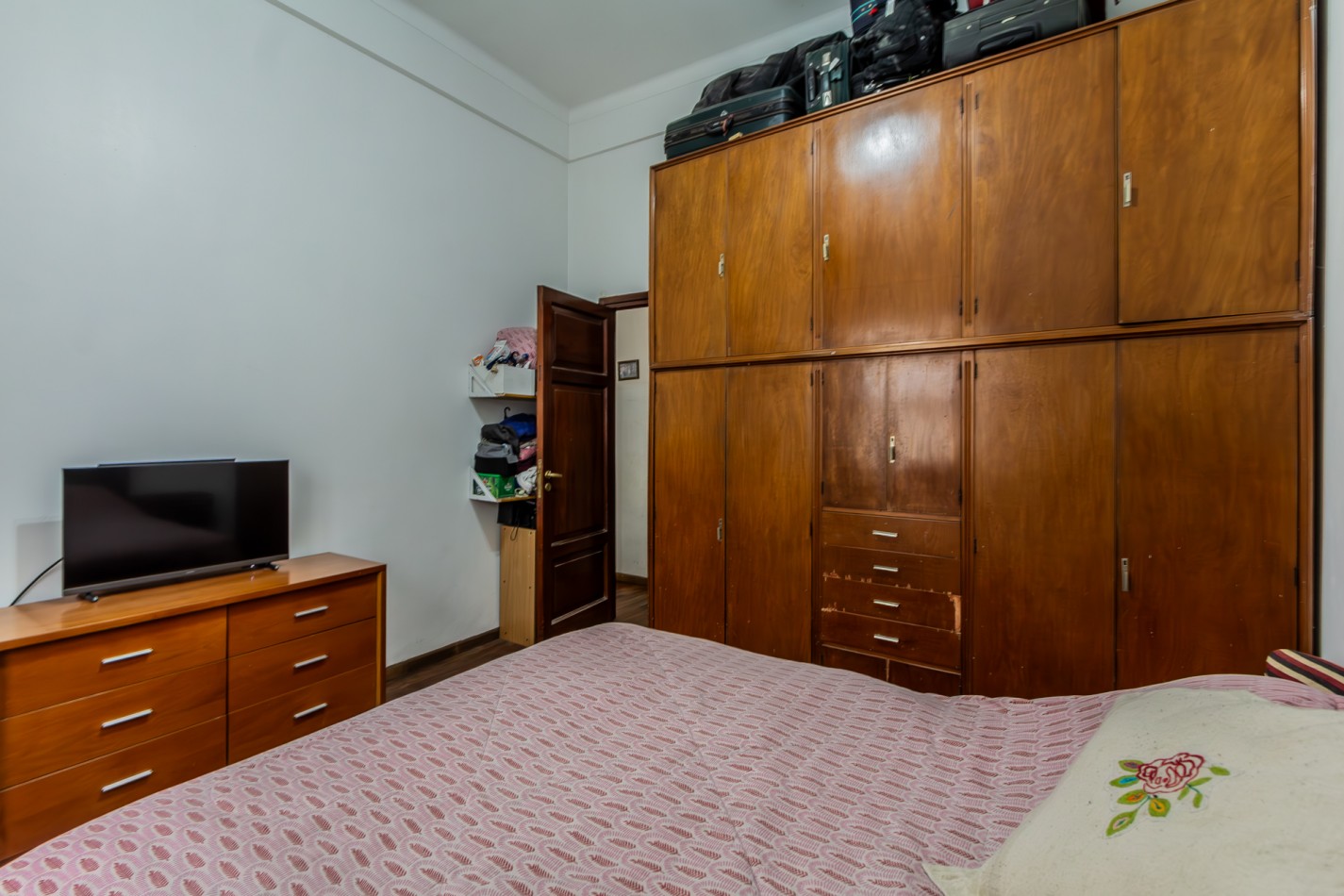 Departamento tres amb con patio- APTO CREDITO