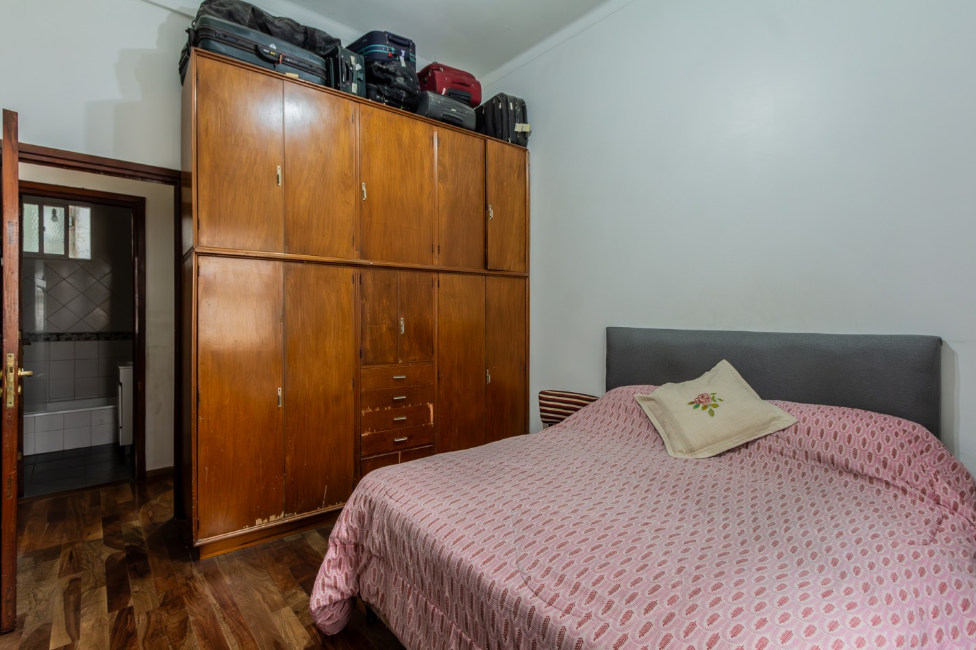 Departamento tres amb con patio- APTO CREDITO