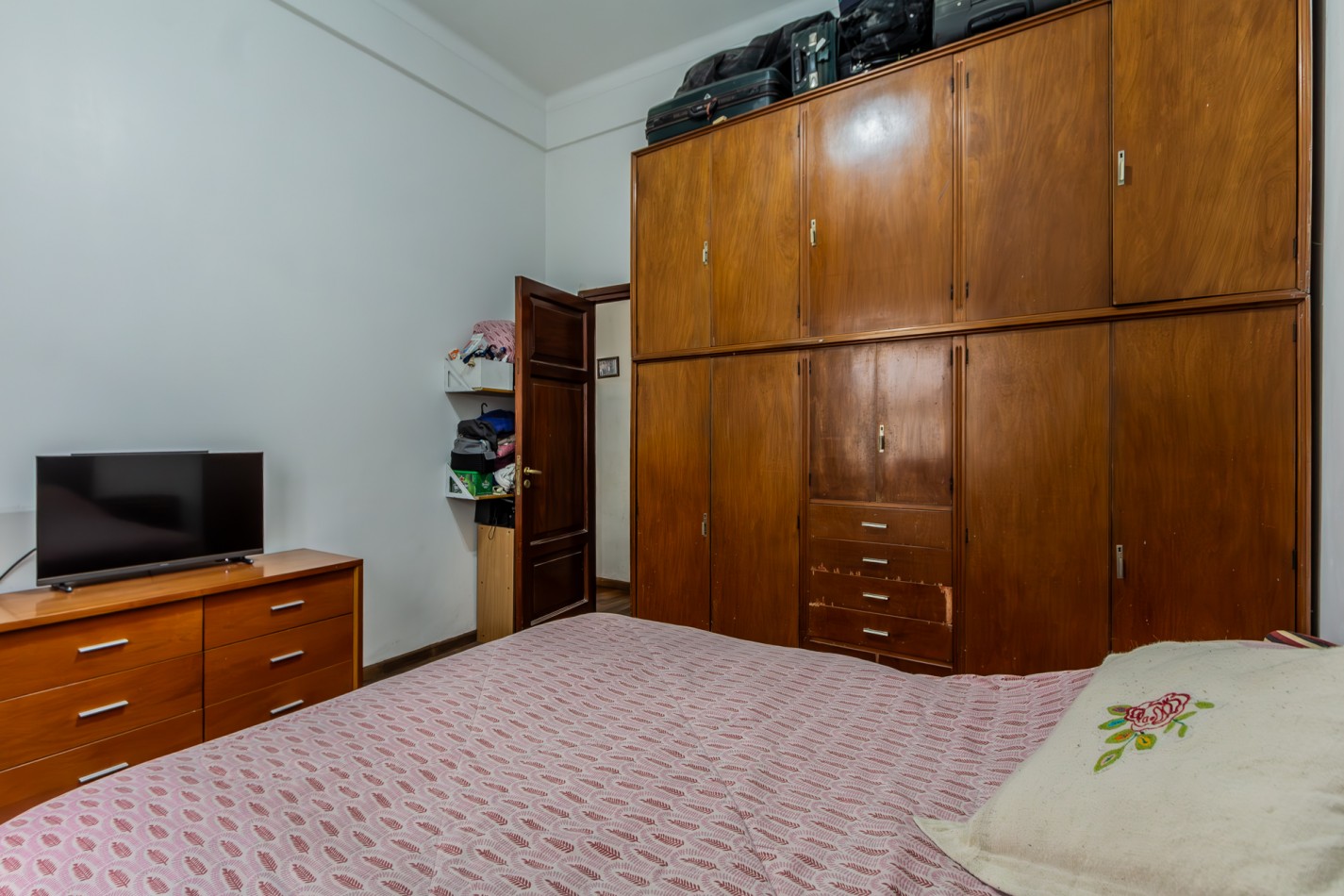 Departamento tres amb con patio- APTO CREDITO