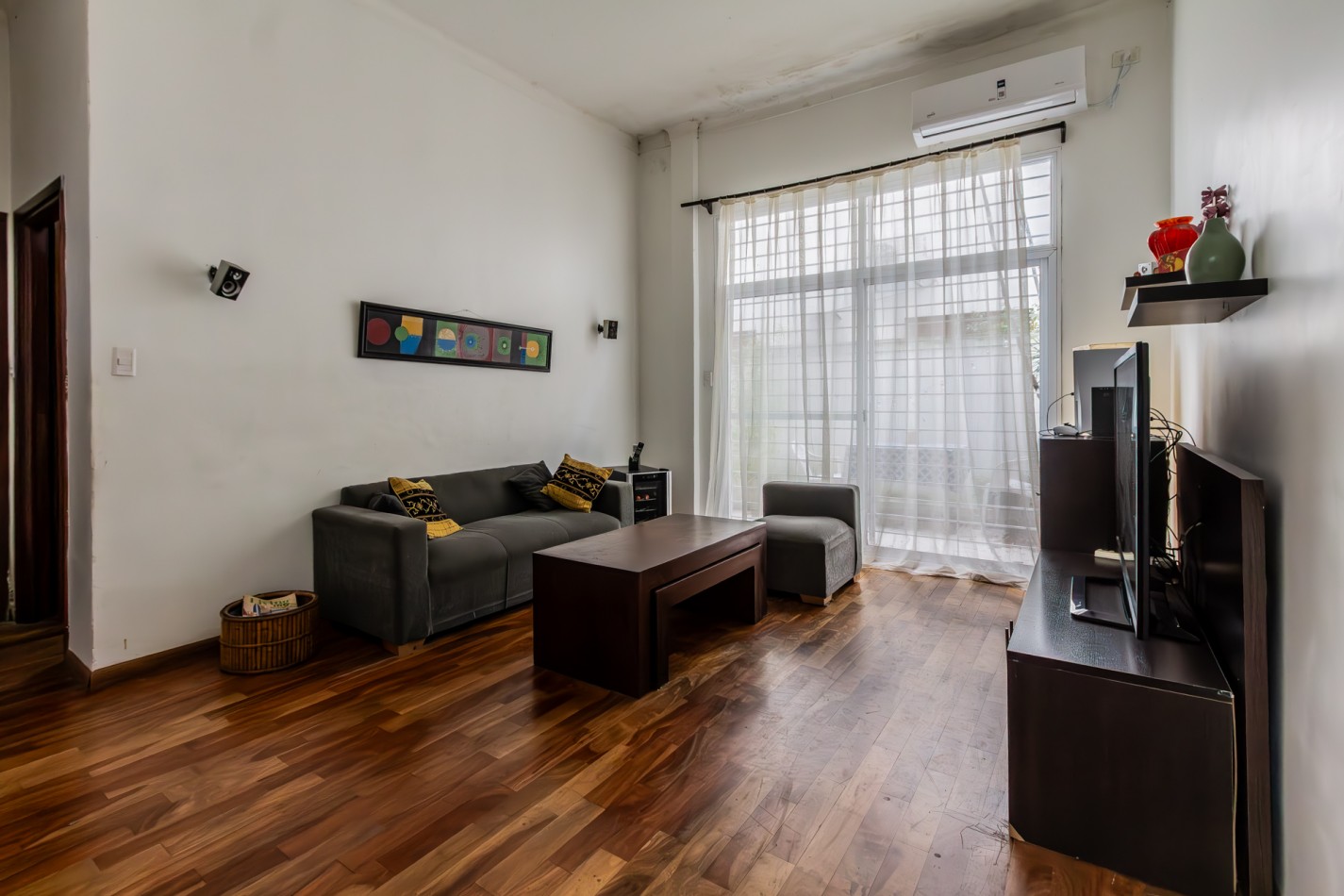 Departamento tres amb con patio- APTO CREDITO