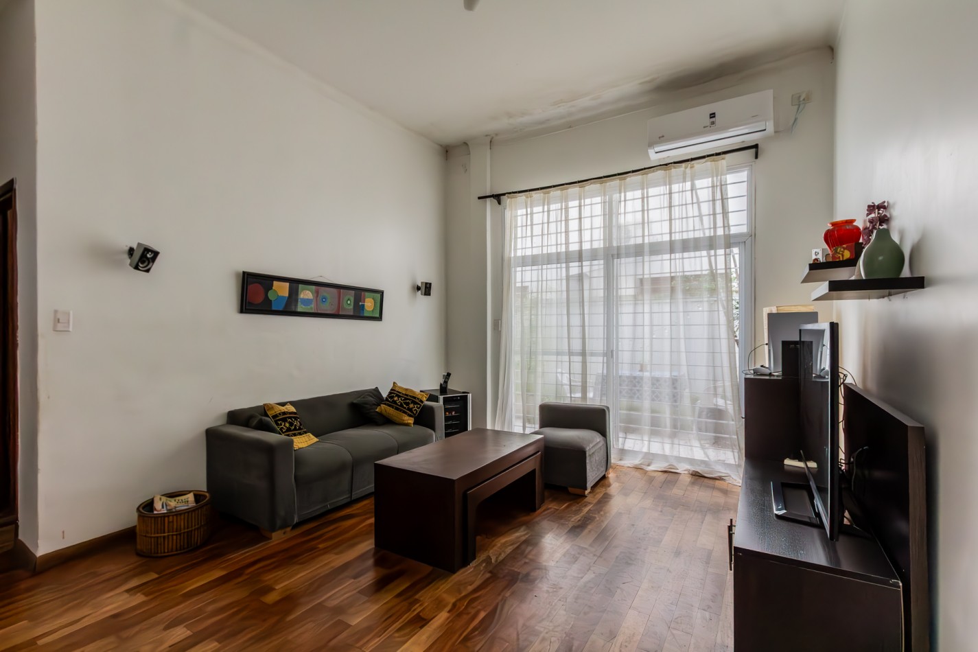 Departamento tres amb con patio- APTO CREDITO