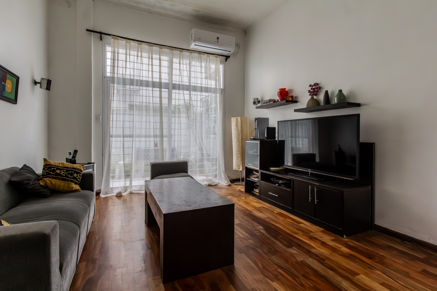 Departamento tres amb con patio- APTO CREDITO