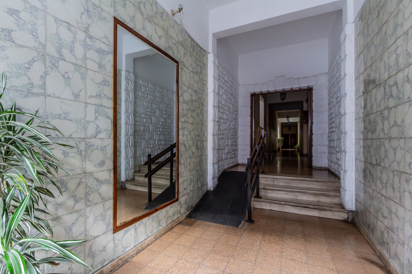 Departamento tres amb con patio- APTO CREDITO