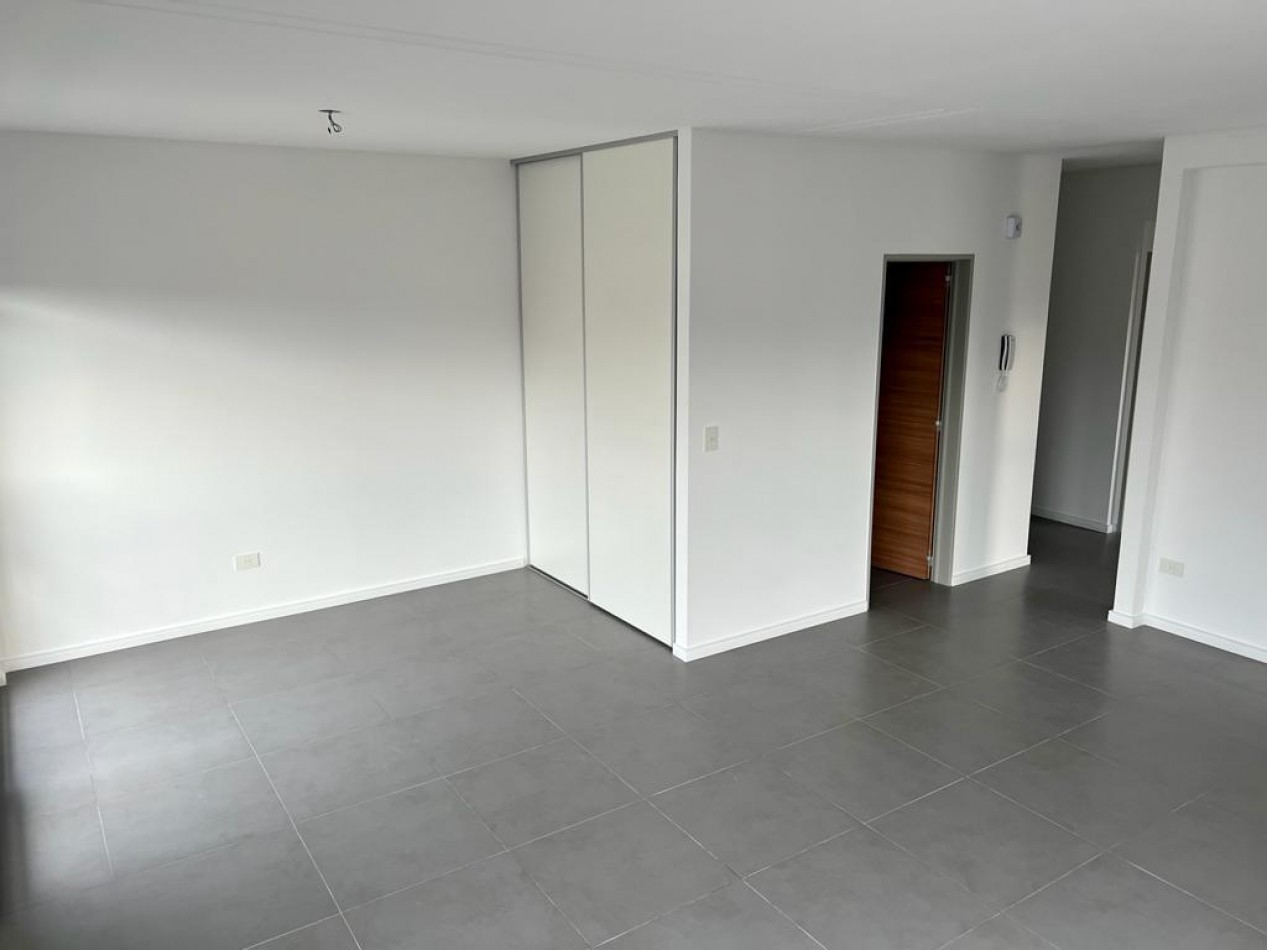 Departamento con cochera en Florida Oeste