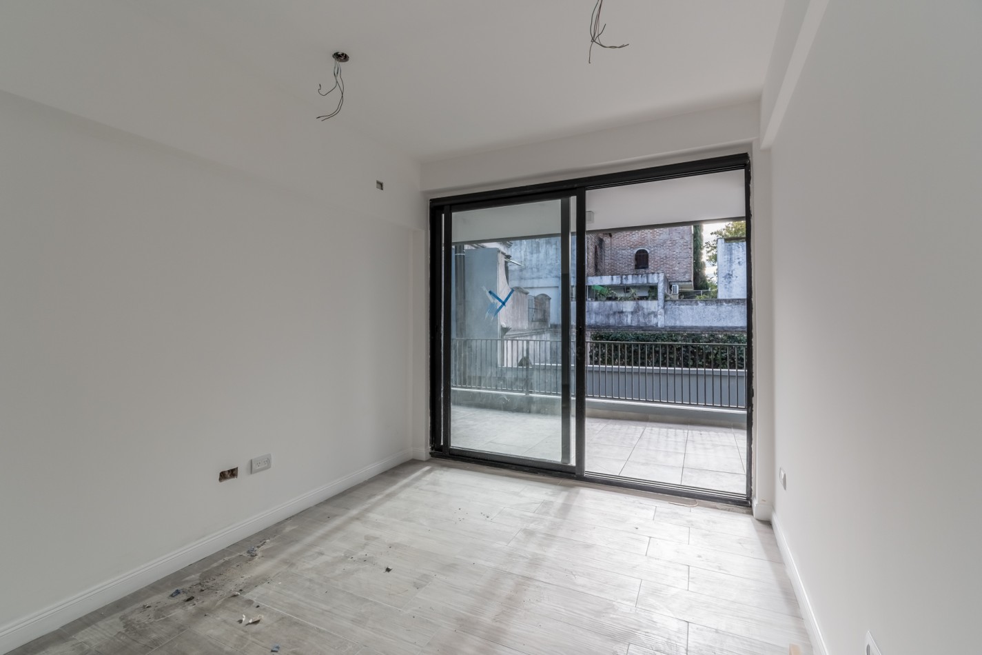 Departamento tres ambientes con terraza propia a estrenar- entrega inmediata