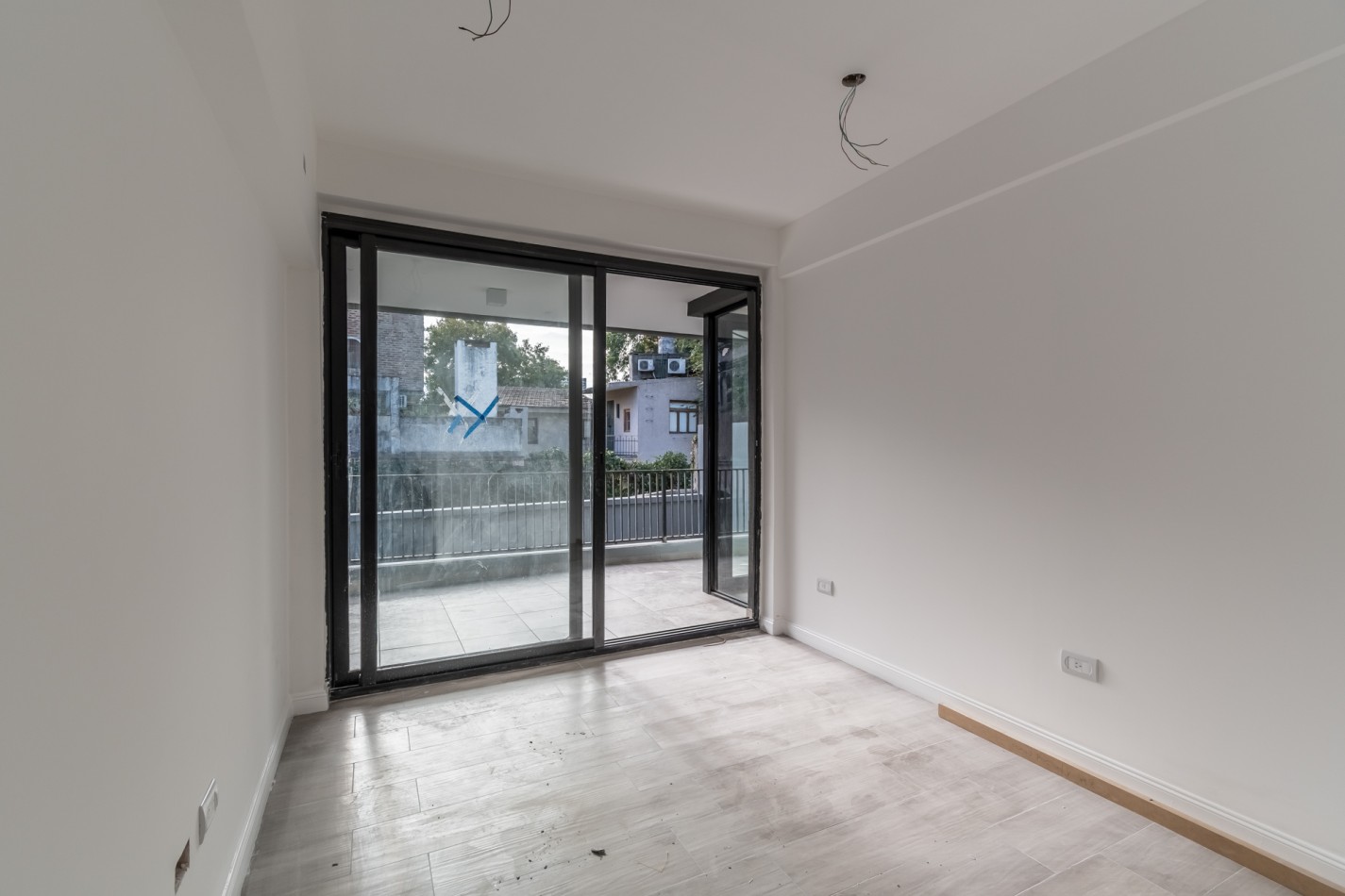 Departamento tres ambientes con terraza propia a estrenar- entrega inmediata