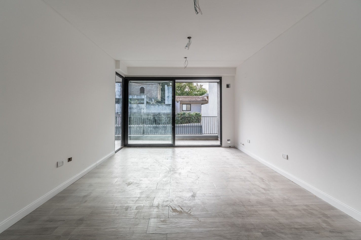 Departamento tres ambientes con terraza propia a estrenar- entrega inmediata