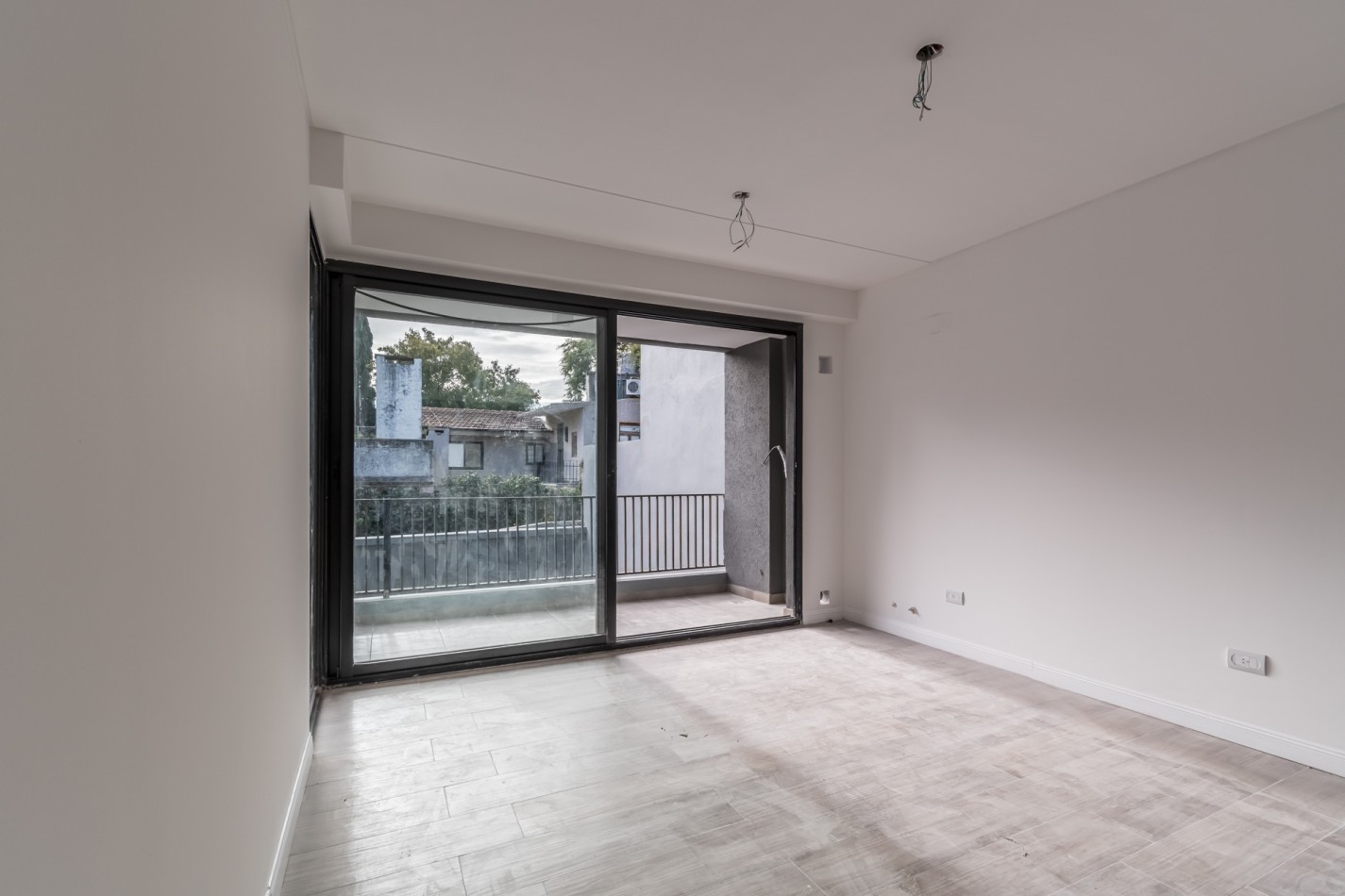 Departamento tres ambientes con terraza propia a estrenar- entrega inmediata