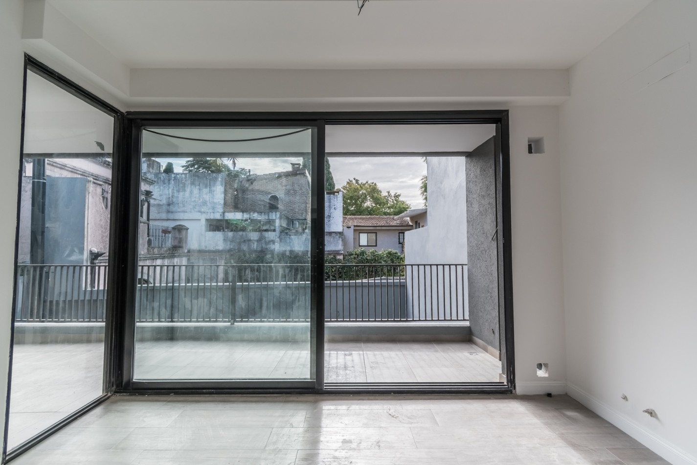 Departamento tres ambientes con terraza propia a estrenar- entrega inmediata