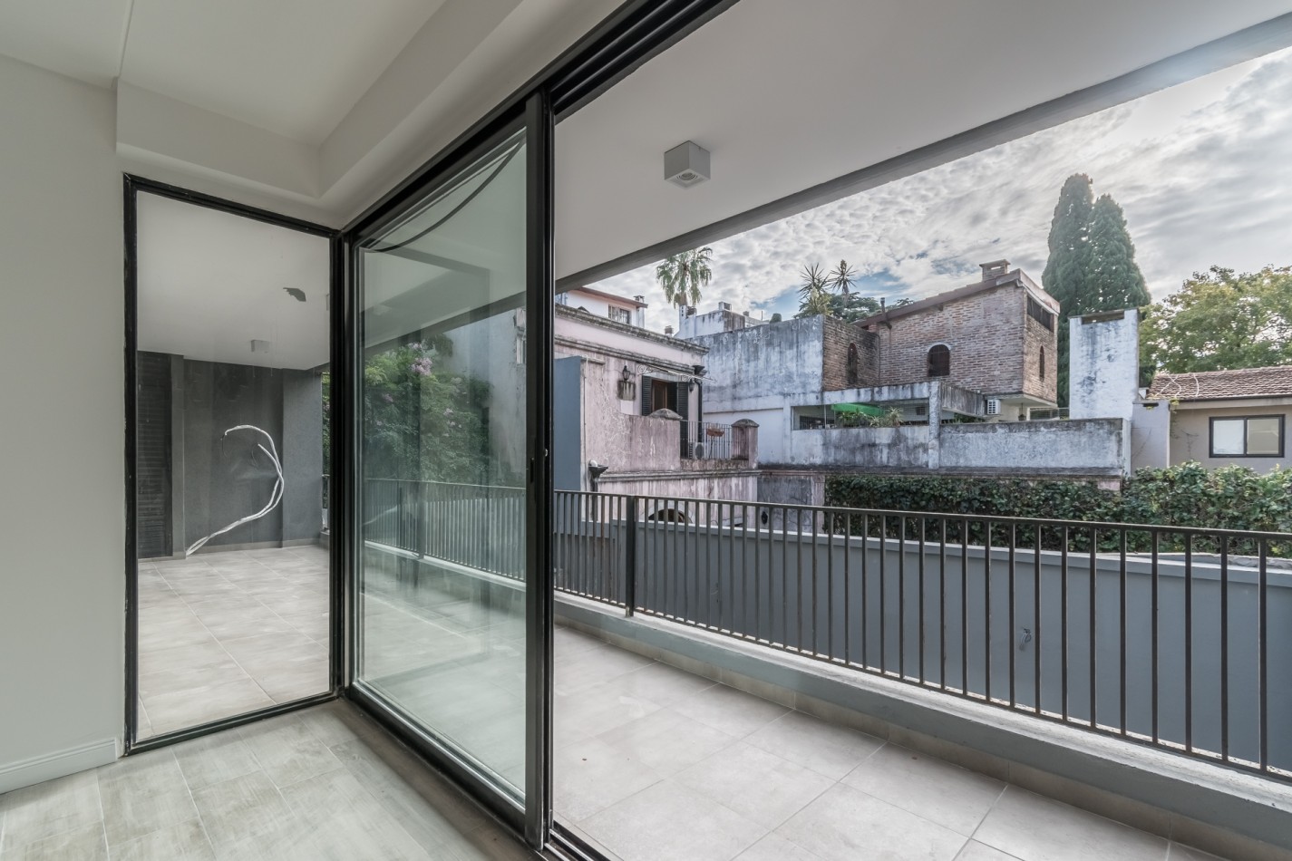 Departamento tres ambientes con terraza propia a estrenar- entrega inmediata