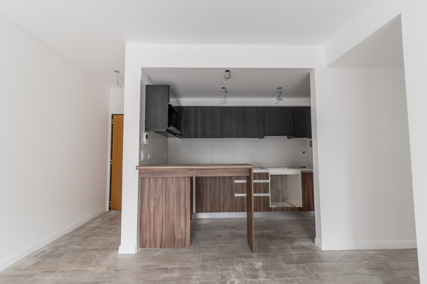 Departamento tres ambientes con terraza propia a estrenar- entrega inmediata