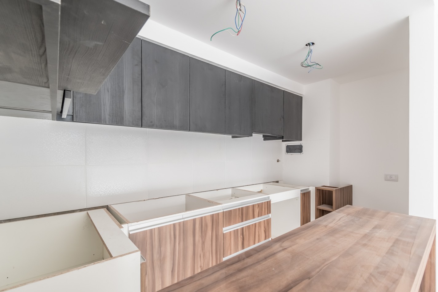 Departamento tres ambientes con terraza propia a estrenar- entrega inmediata