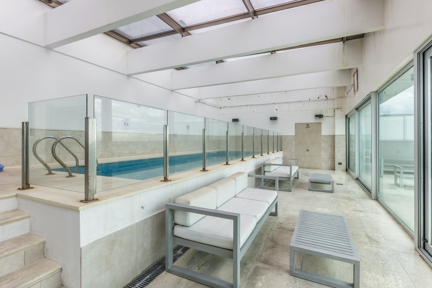 Increible Pent House con piscina propia en torre Wave