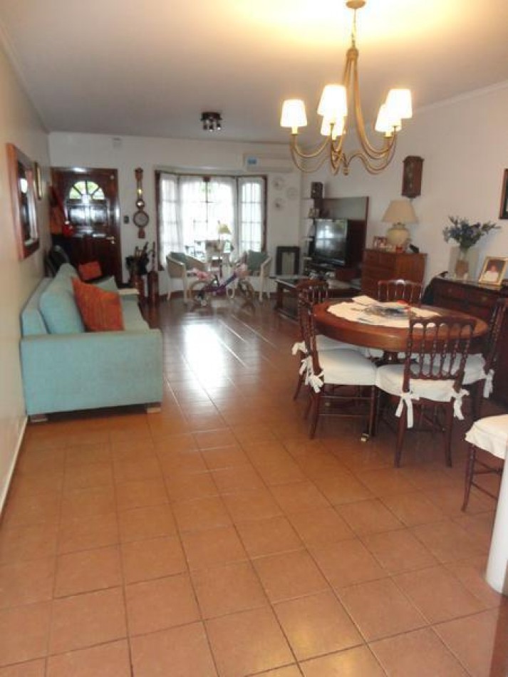Duplex a metros de Panamericana