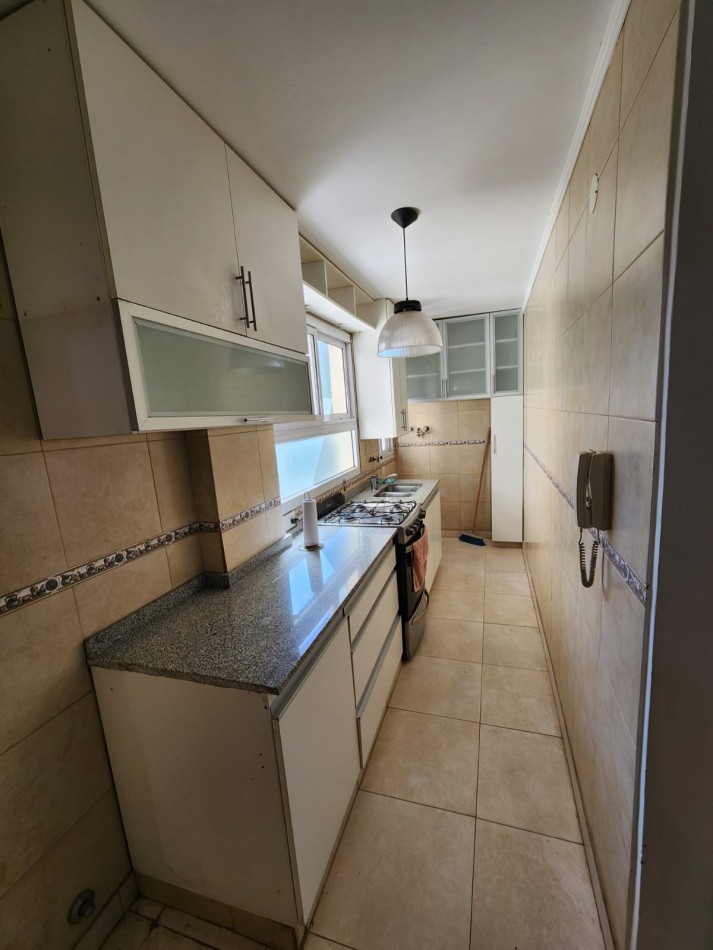 DEPARTAMENTO DE TRES AMBIENTES AV LIBERTADOR 1500 APTO CREDITO