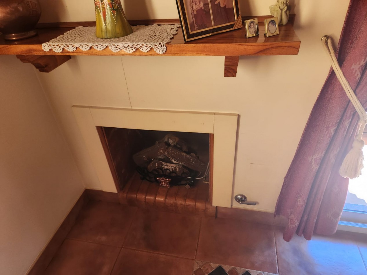 Casa en lote propio con local en PB en venta en Martinez