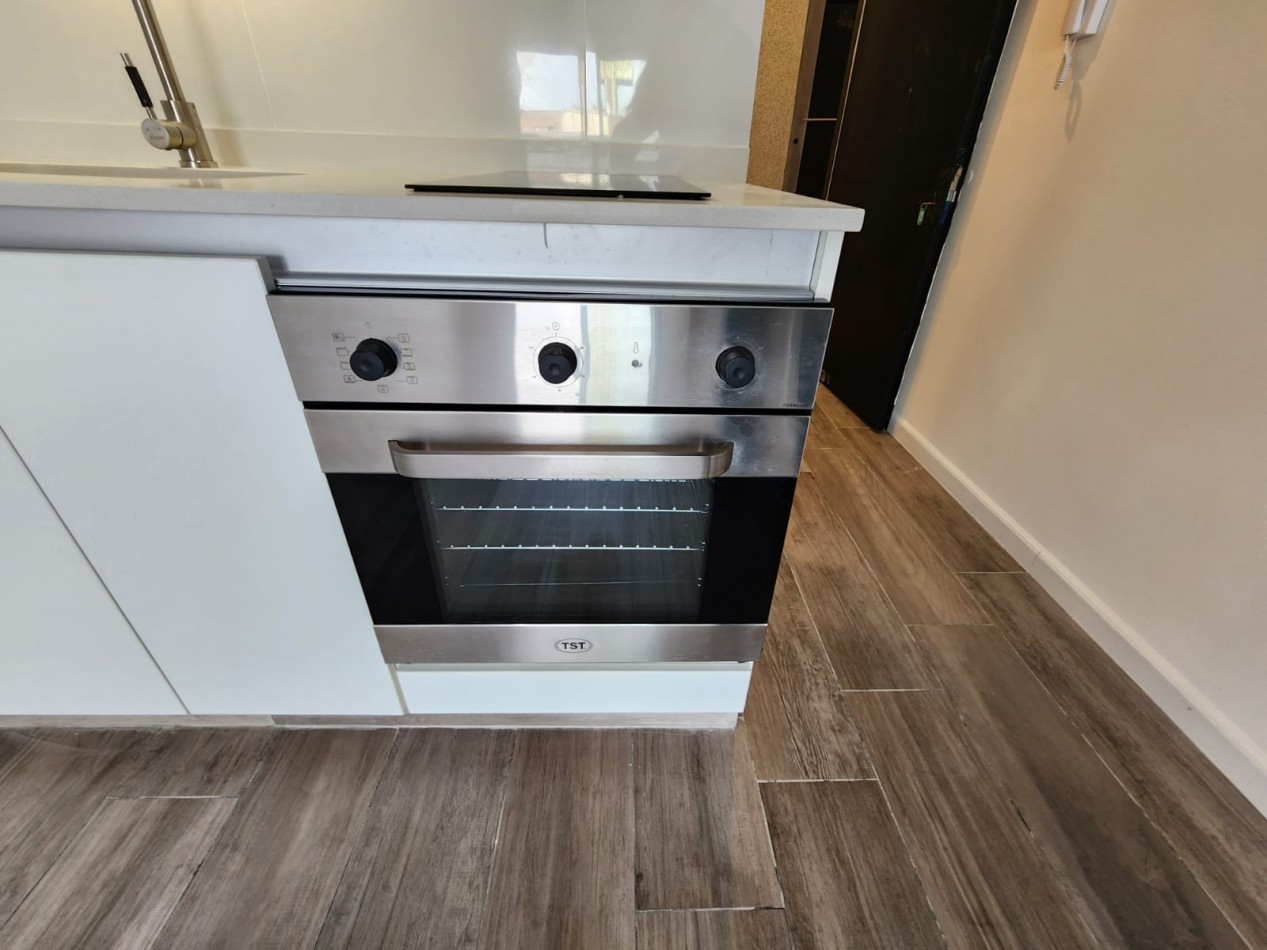 FINANCIACION. Departamento en POZO venta de cuatro ambientes TERRAZA PROPIA en Munro