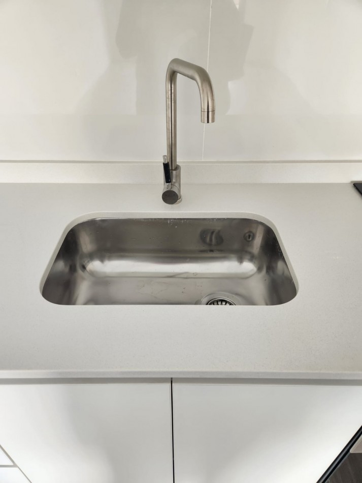 FINANCIACION. Departamento en POZO venta de cuatro ambientes TERRAZA PROPIA en Munro