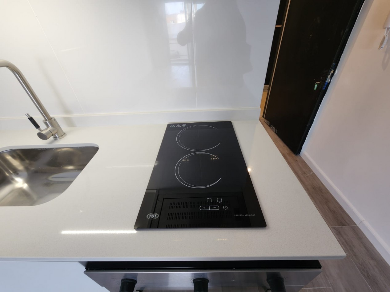 FINANCIACION. Departamento en POZO venta de cuatro ambientes TERRAZA PROPIA en Munro