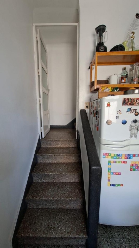 PH con terraza y quincho en Florida Mitre excelente estado