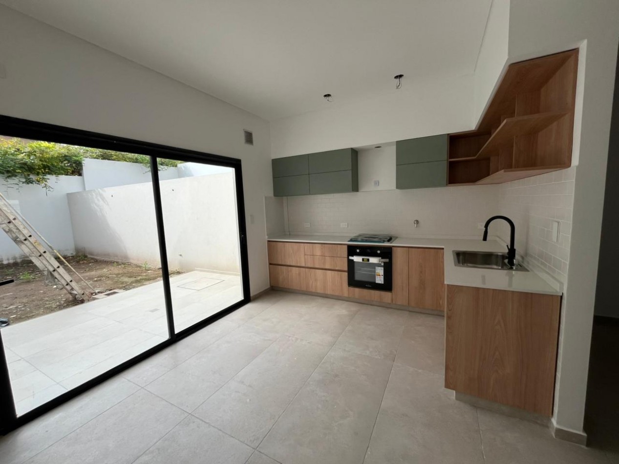 Triplex en Florida a estrenar con posesion inmediata