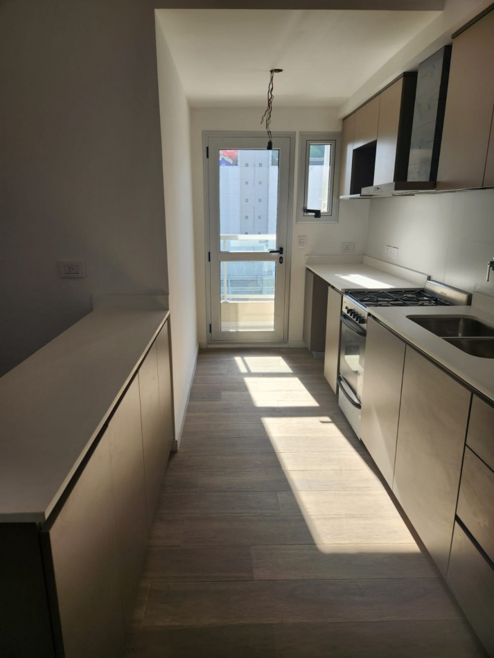 Departamento 3 ambientes a estrenar con cochera- SAAVEDRA