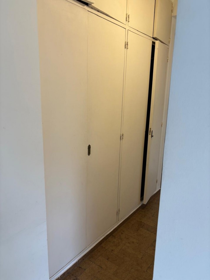 Alquiler Dpto 3 ambientes 1 piso por escalera Florida Mitre SIN EXPENSAS