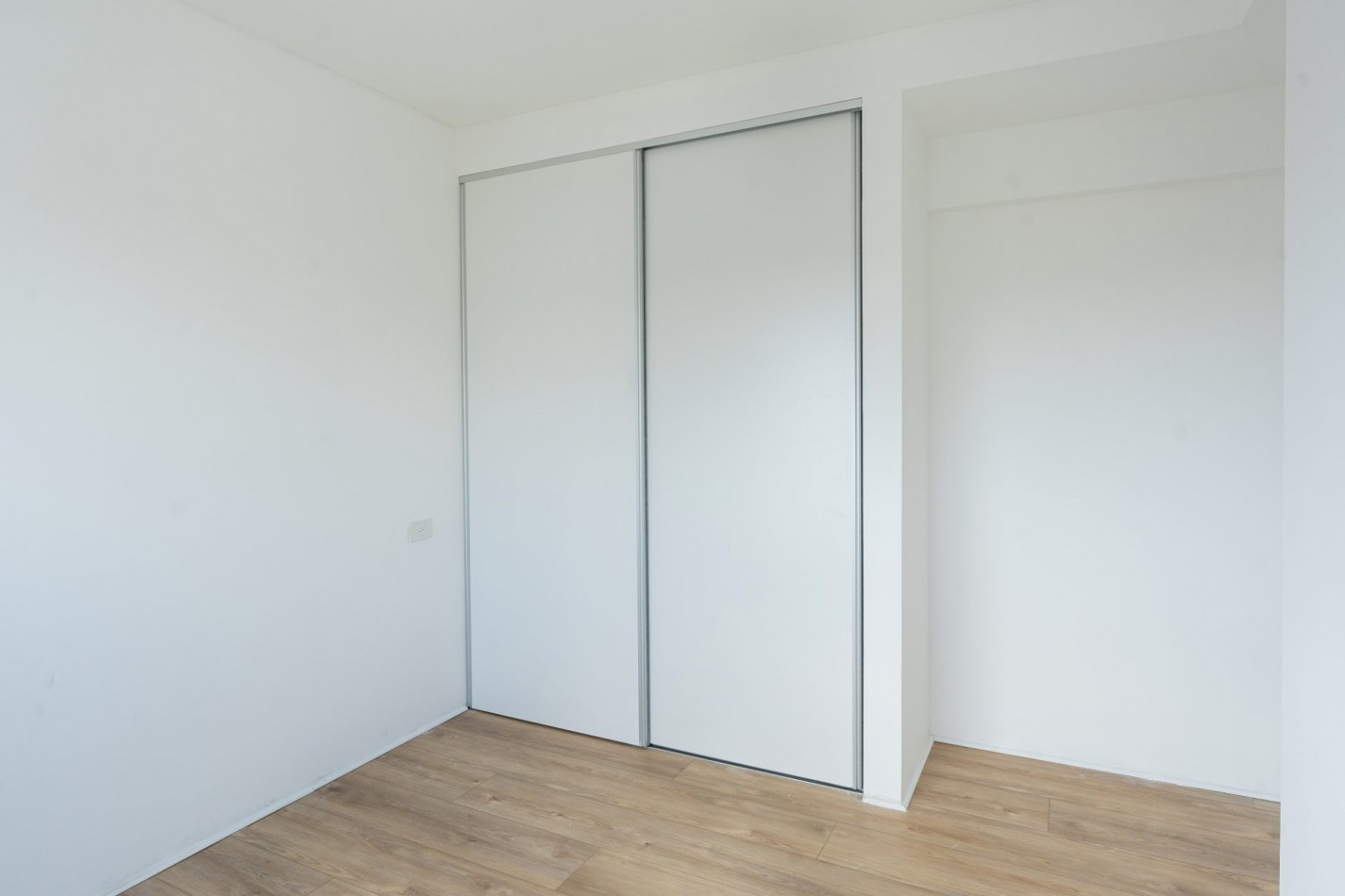 Departamento de tres ambientes en con cochera en venta NO APTO CREDITO