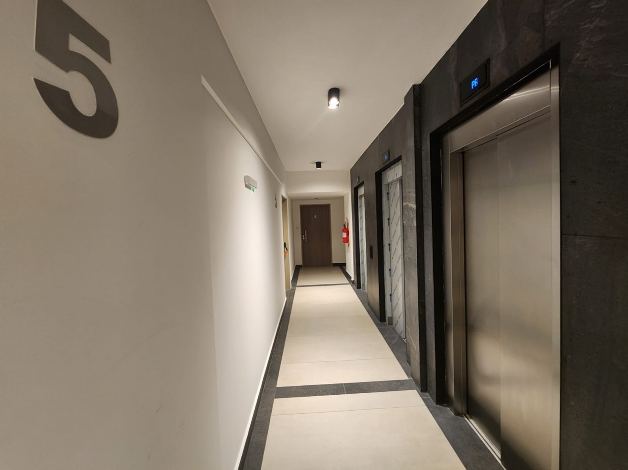 Departamento 3 ambientes a estrenar con cochera- SAAVEDRA